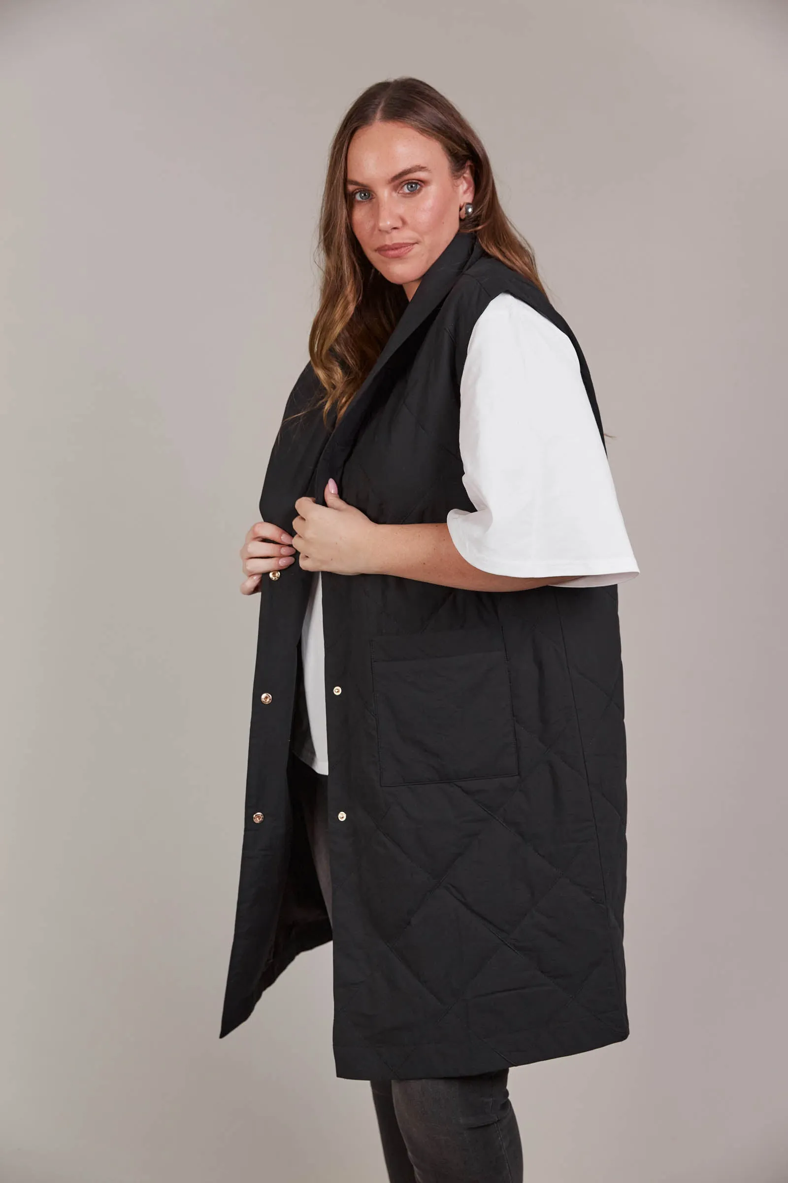 Argo Long Line Vest - Black