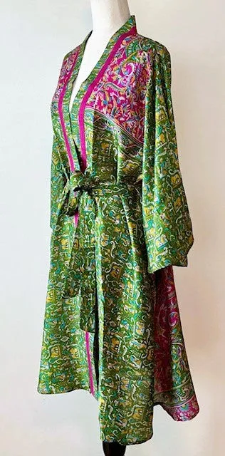 Exceptional Print In Our Cape Sleeve Silk Kimono Duster Dress (Green)