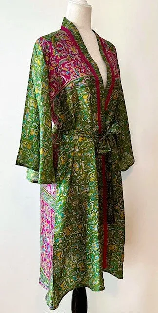 Exceptional Print In Our Cape Sleeve Silk Kimono Duster Dress (Green)