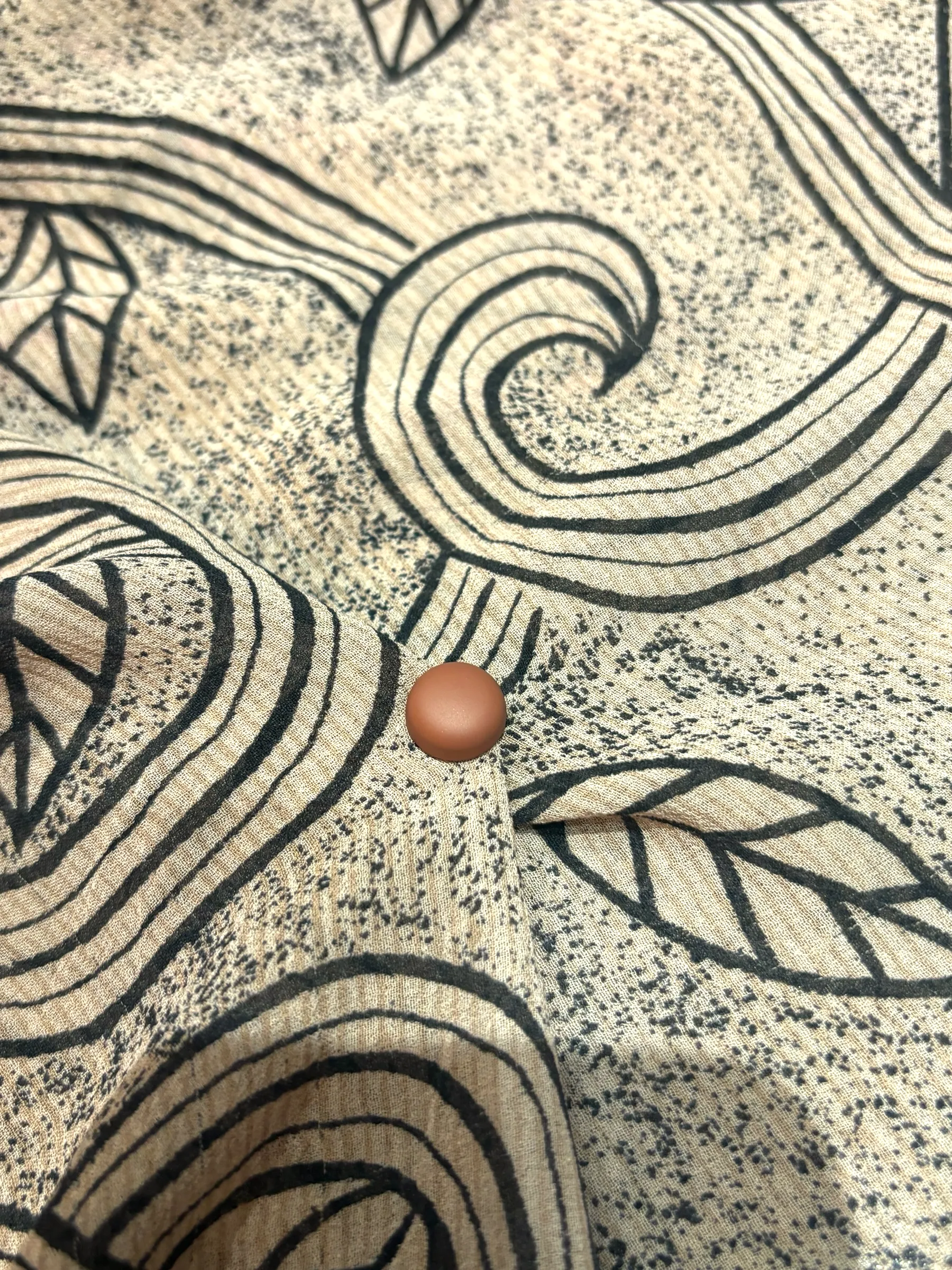Mahogany Magnetic Button