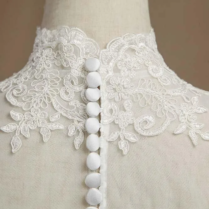 Women's Wrap Shrugs Shawls Tulle Wedding Party Appliques Flower Lace Wedding Capelets with Buttons
