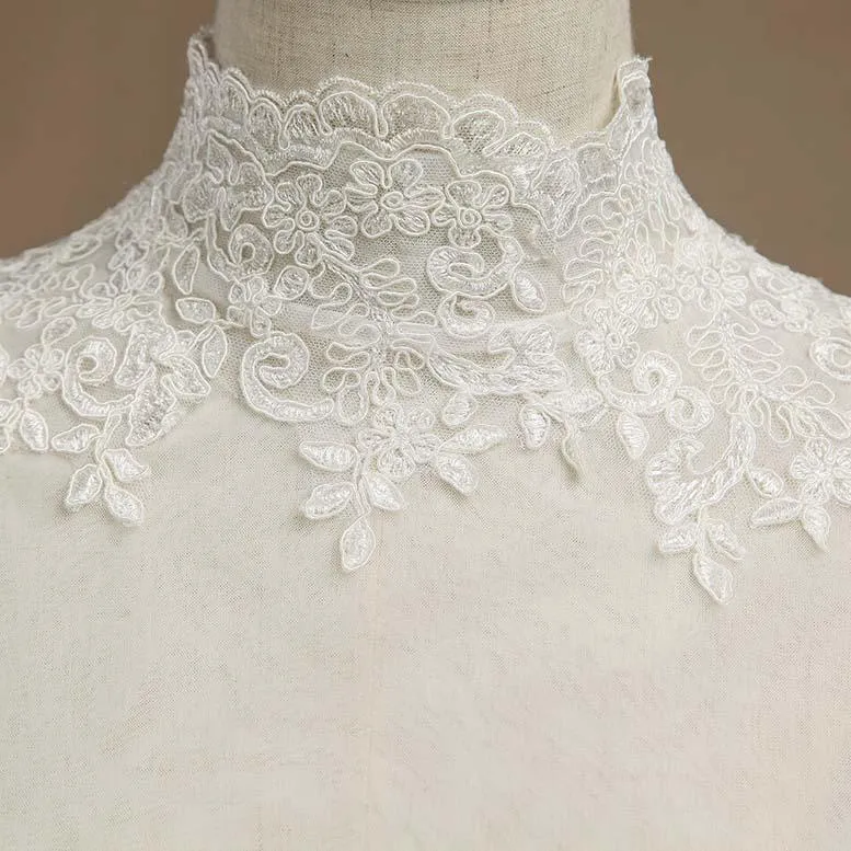 Women's Wrap Shrugs Shawls Tulle Wedding Party Appliques Flower Lace Wedding Capelets with Buttons
